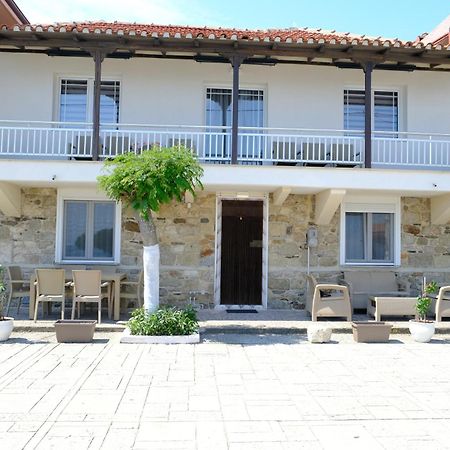 Mangoseaview Home1 Nea Roda Exterior photo